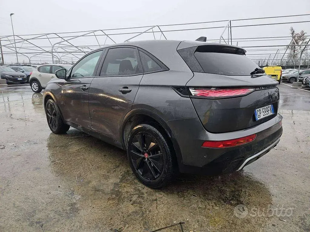 Usata DS Automobiles DS7 Crossback Performance 131 CV (96 kW) 2023 Argento SUV