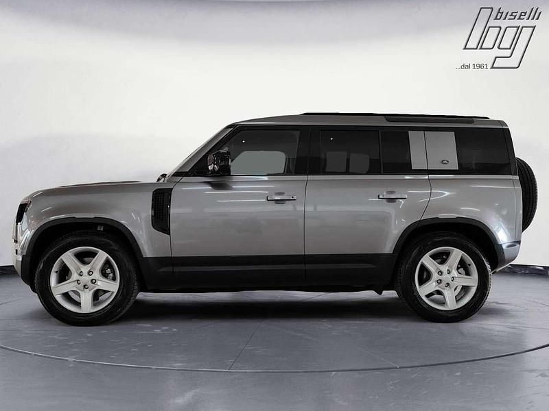 Usata Land Rover Defender SE 200 CV (147 kW) 2022 Eiger grey SUV