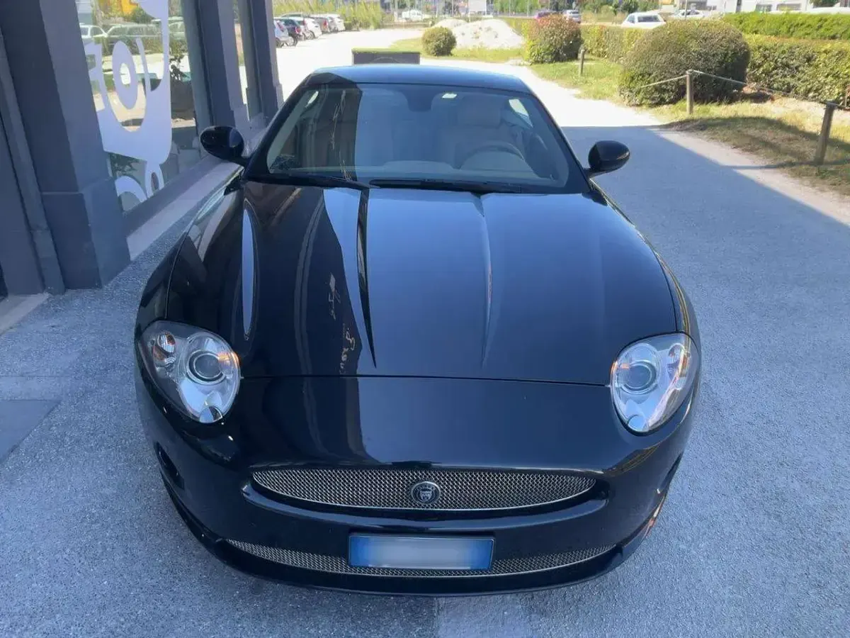 Usata Jaguar XK 258 CV (189 kW) 2009 Nero Coupé