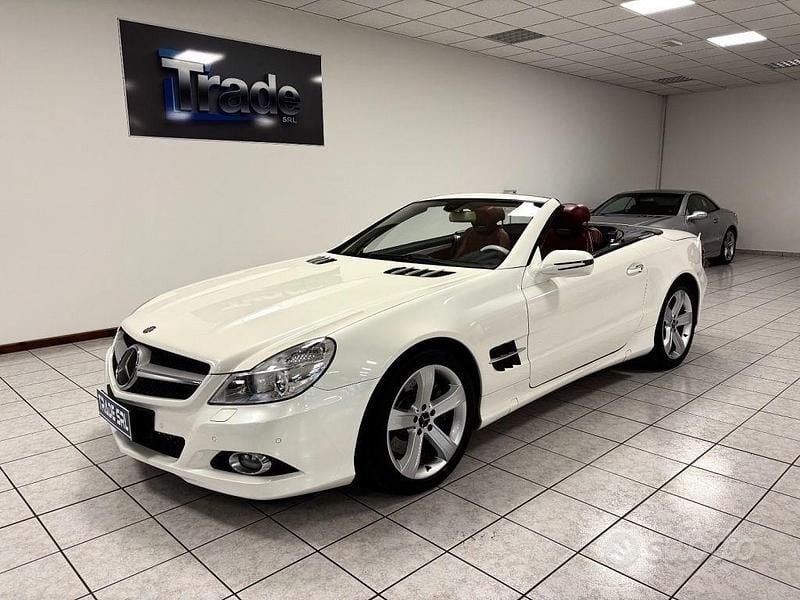 Usata Mercedes SL500 387 CV (284 kW) 2012 Bianco Cabrio