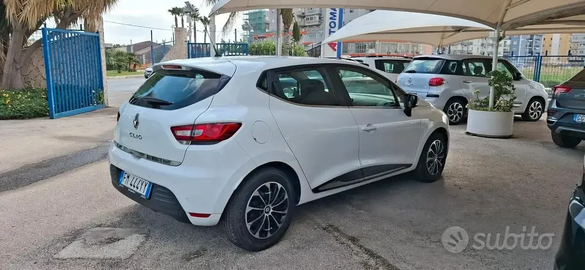 Usata Renault Clio IV 75 CV (55 kW) 2017 Grigio Berlina