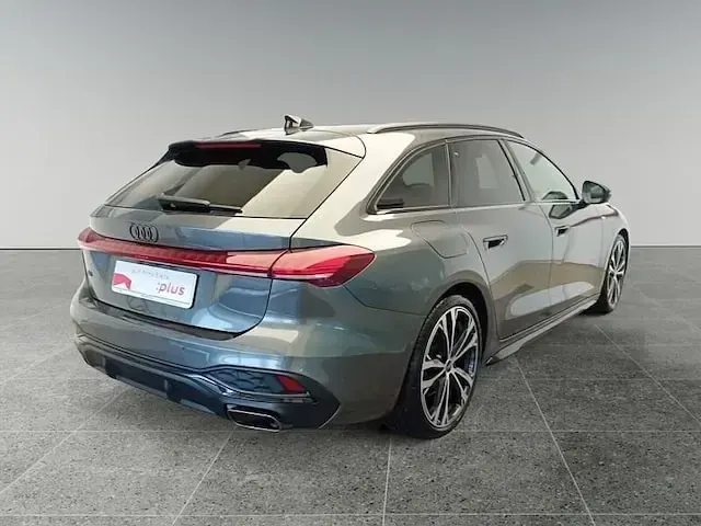Usata Audi A5 S-Line 150 CV (110 kW) 2025 Grigio daytona perla Station wagon