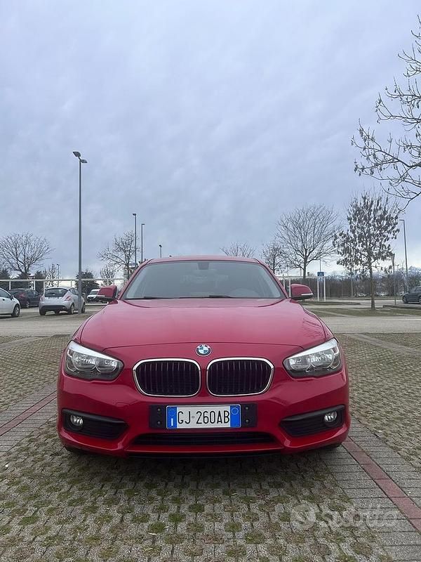 Usata BMW 118 Advantage 136 CV (100 kW) 2016 Rosso Utilitaria