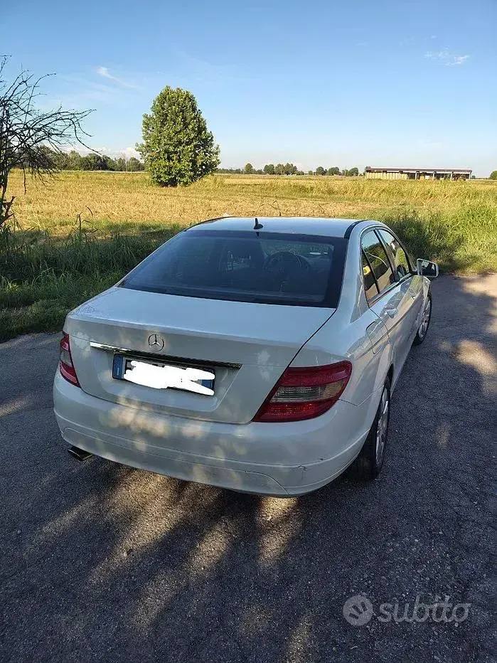 Usata Mercedes C220 136 CV (100 kW) 2011 Berlina