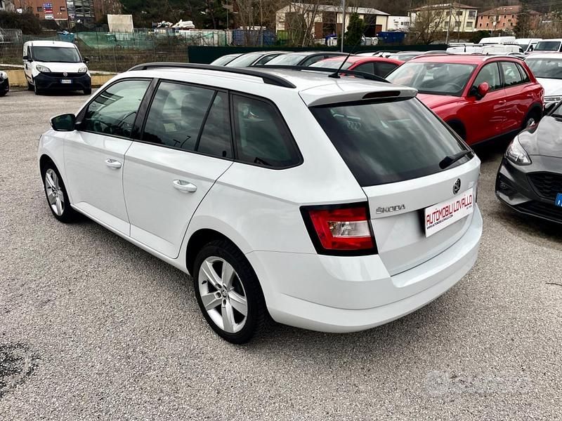 Usata Skoda Fabia Style 105 CV (77 kW) 2018 Bianco Station wagon
