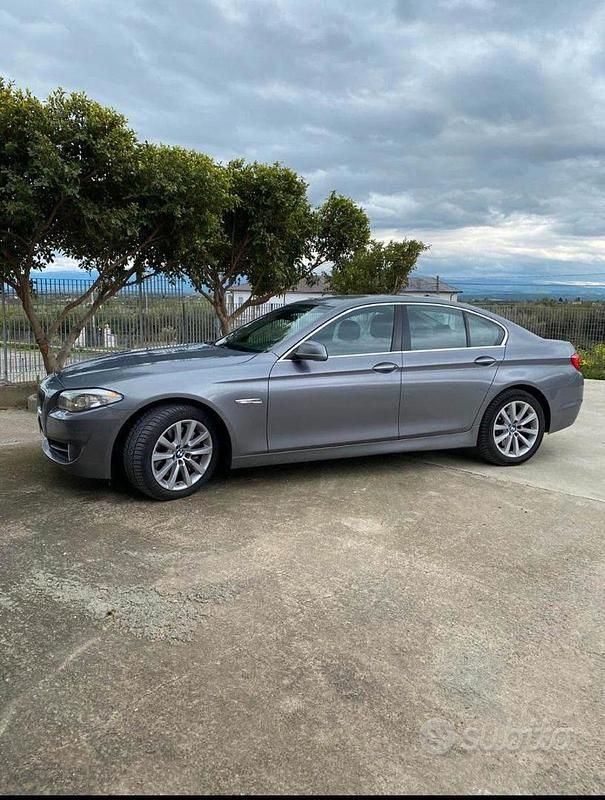 Usata BMW 525 218 CV (160 kW) 2011 Grigio Berlina