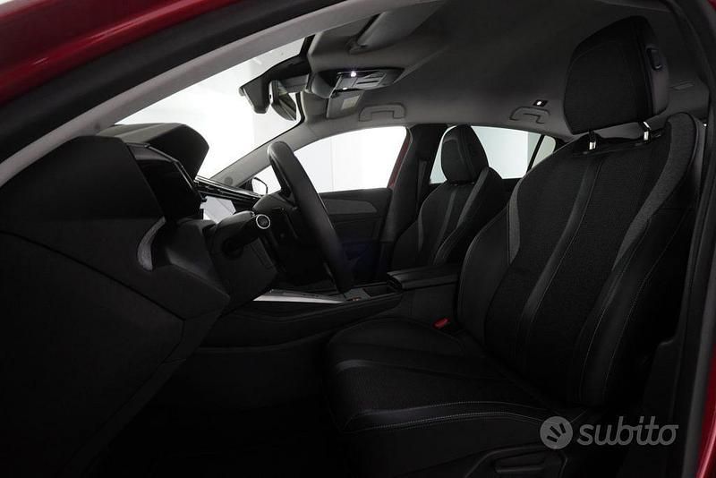 Usata Peugeot 308 Allure 131 CV (96 kW) 2023 Rosso Berlina