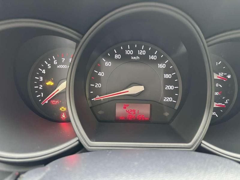 Usata Kia Rio Active 83 CV (61 kW) 2016 Bianco Utilitaria