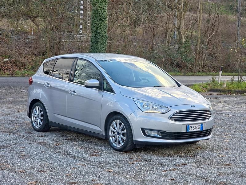 Grigio Usata 2015 Ford C-MAX Titanium Monovolume | 5900 € (Super prezzo) - Immagine 1/4