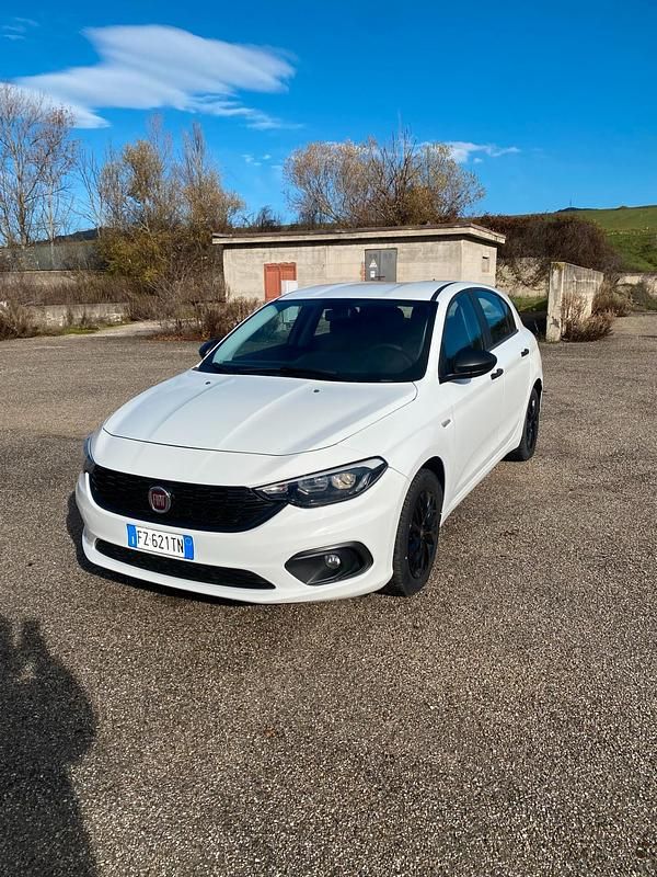 Usata Fiat Tipo Street 95 CV (69 kW) 2019 Bianco Berlina