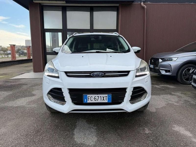 Usata Ford Kuga Titanium 150 CV (110 kW) 2016 Bianco SUV