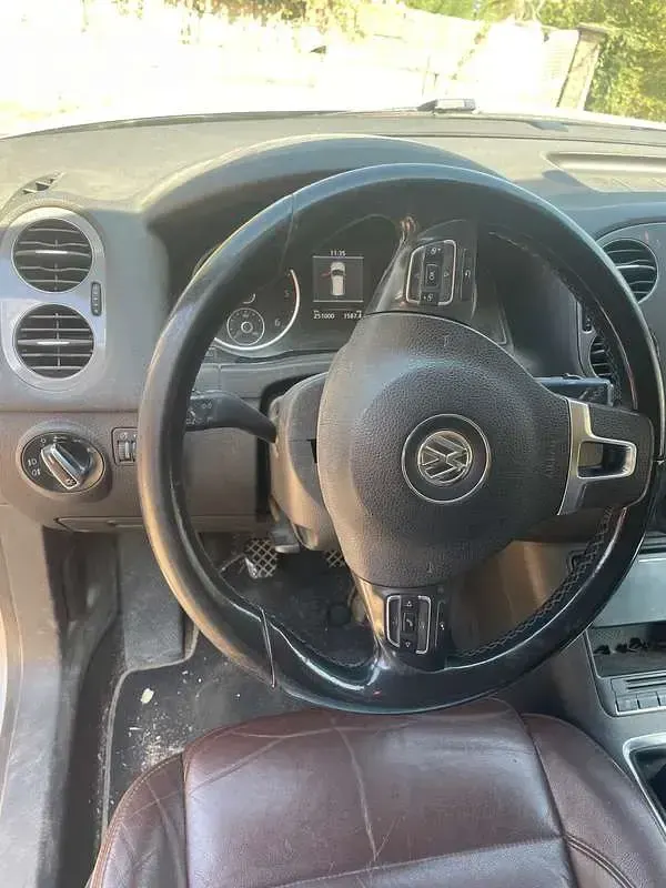 Usata VW Tiguan 140 CV (102 kW) 2012 Argento SUV