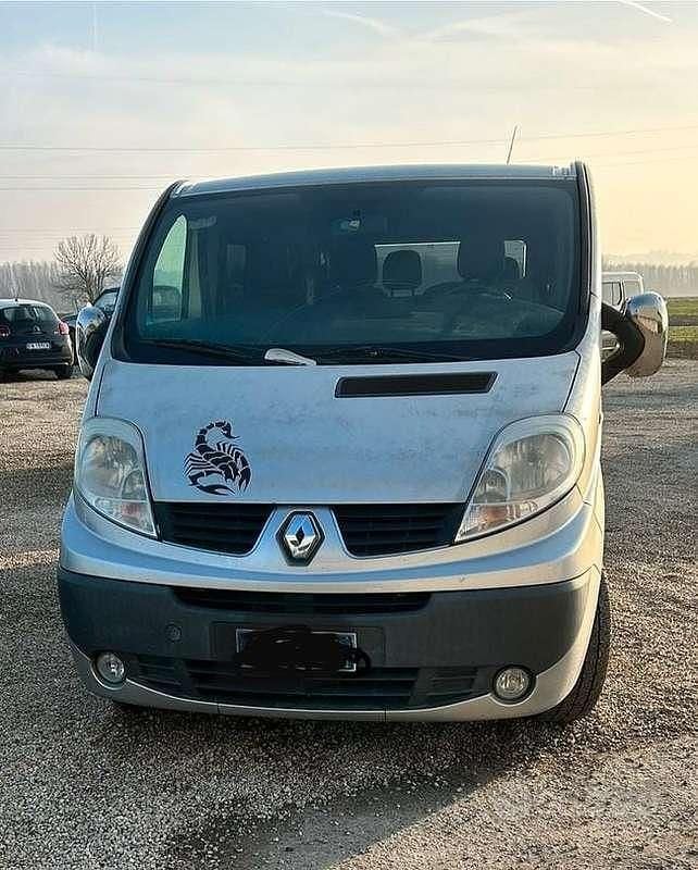 Usata Renault Trafic 116 CV (85 kW) 2008 Grigio Monovolume