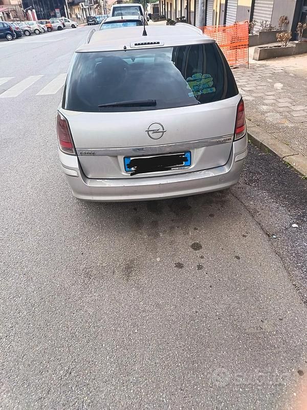 Usata Opel Astra 2005 Grigio Station wagon