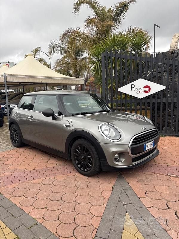 Usata Mini John Cooper Works Hype 95 CV (69 kW) 2018 Marrone Utilitaria