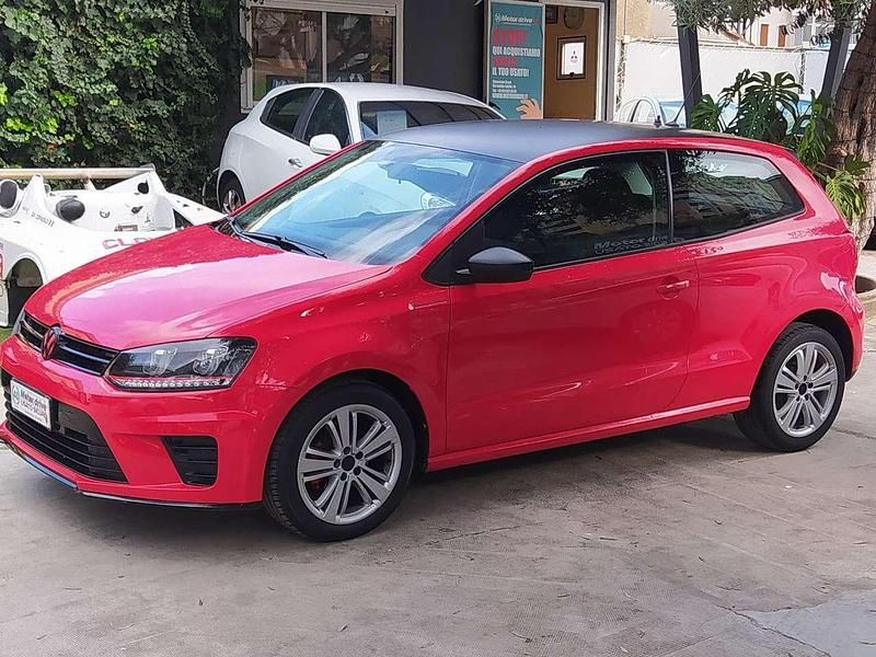 Usata VW Polo Trendline 75 CV (55 kW) 2014 Rosso Berlina