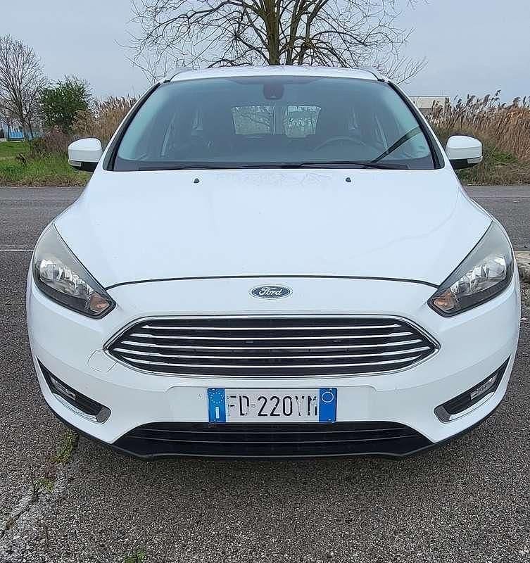 Usata Ford Focus Titanium S 120 CV (88 kW) 2016 Station wagon