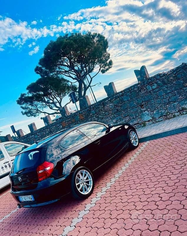Usata BMW 118 2007 Nero Utilitaria