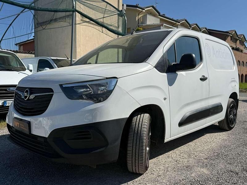 Occasion Opel Combo 101 ch (74 kW) 2019 Blanc Monospace