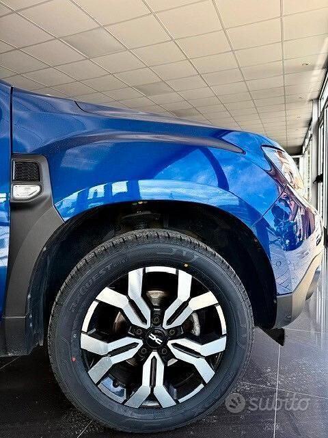 Usata Dacia Duster Journey 116 CV (85 kW) 2023 Blu SUV