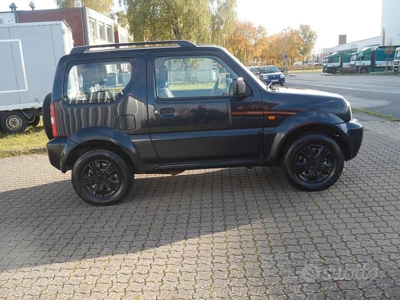 Usata Suzuki Jimny 2012 Nero SUV