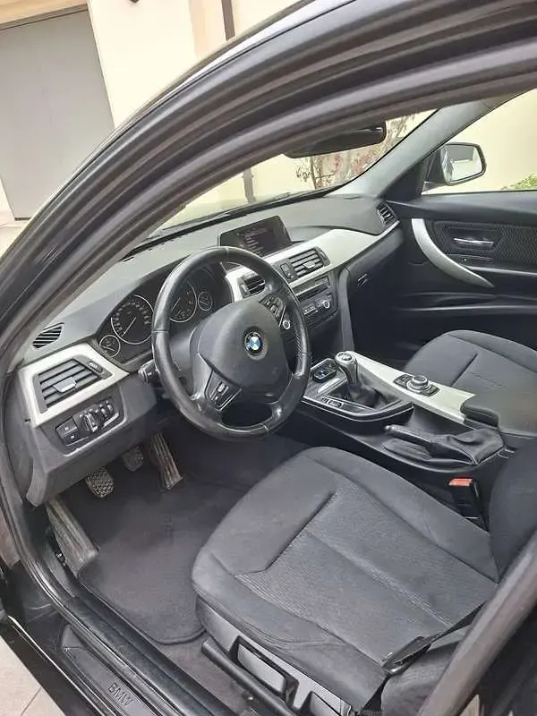 Usata BMW 320 184 CV (135 kW) 2015 Blu/azzurro Berlina