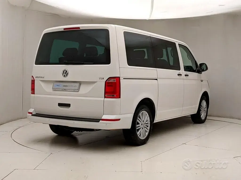 Usata VW Multivan Comfortline 150 CV (110 kW) 2017 Bianco Monovolume