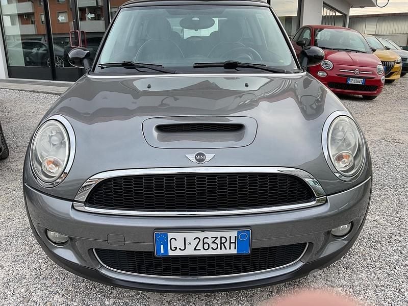 Usata Mini Cooper S Hype 175 CV (128 kW) 2010 Grigio Utilitaria