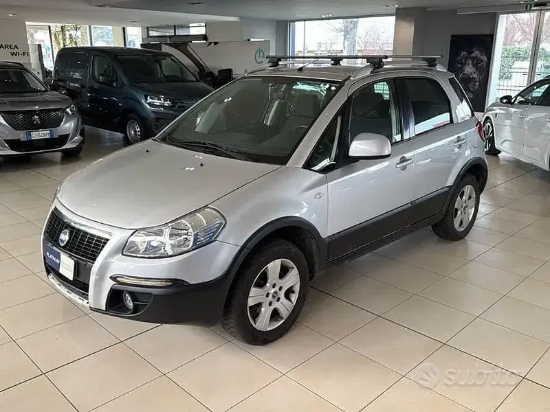 Usata Fiat Sedici Emotion 107 CV (78 kW) 2006 SUV