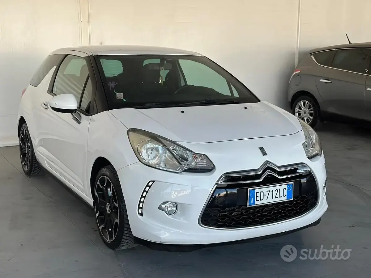 Usata Citroën DS3 93 CV (68 kW) 2011 Bianco Utilitaria