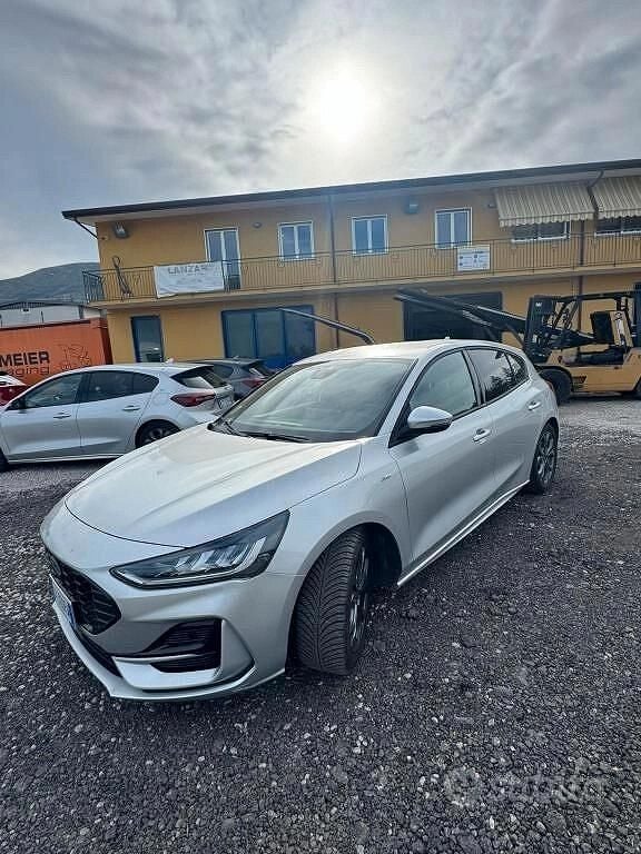 Usata Ford Focus 115 CV (84 kW) 2025 Grigio Berlina