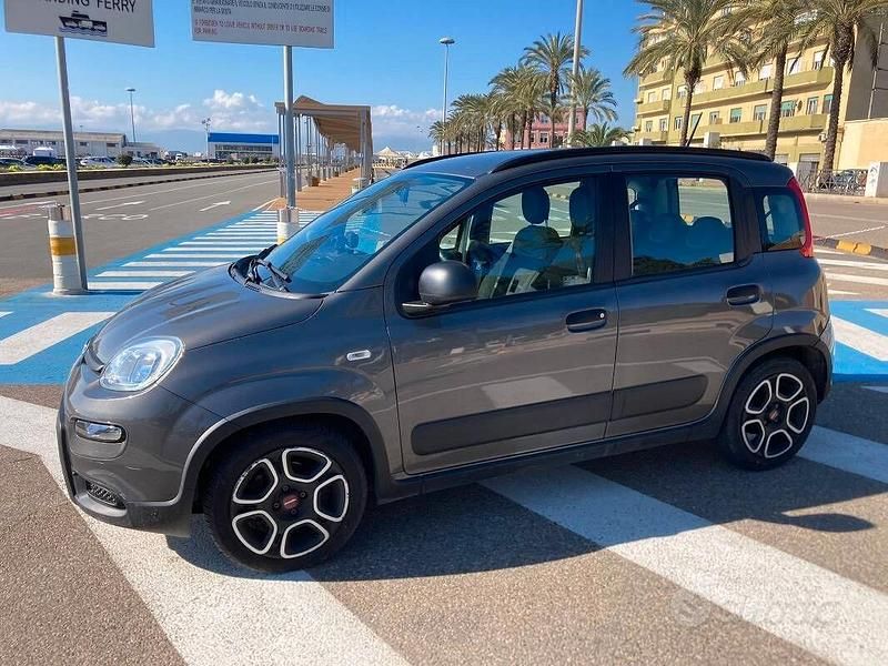 Usata Fiat Panda City Life 70 CV (51 kW) 2022 Grigio Utilitaria
