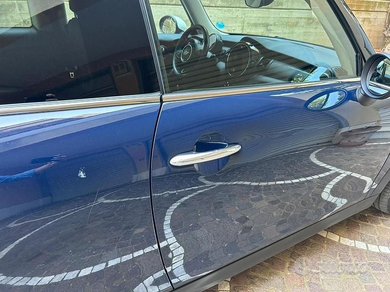 Usata Mini Cooper D 95 CV (69 kW) 2016 Blu Utilitaria
