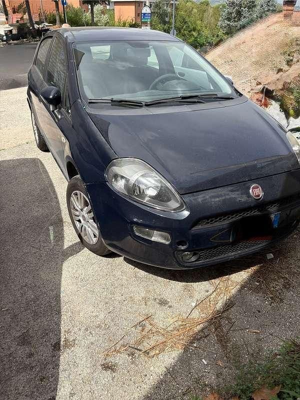Usata Fiat Punto Evo 69 CV (50 kW) 2013 Blu/azzurro Utilitaria