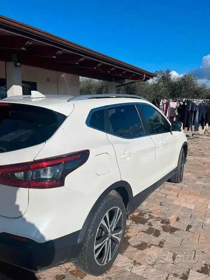 Usata Nissan Qashqai 116 CV (85 kW) 2017 Bianco SUV