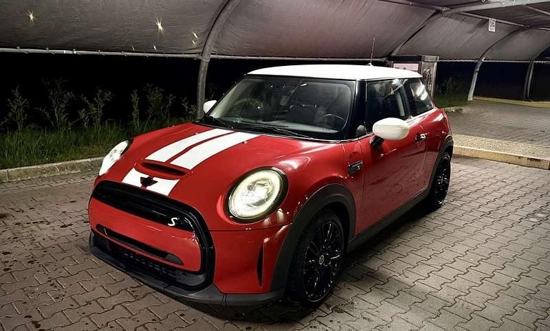 Usata Mini Cooper SE 75 kW (102 CV) 2021 Rosso Utilitaria