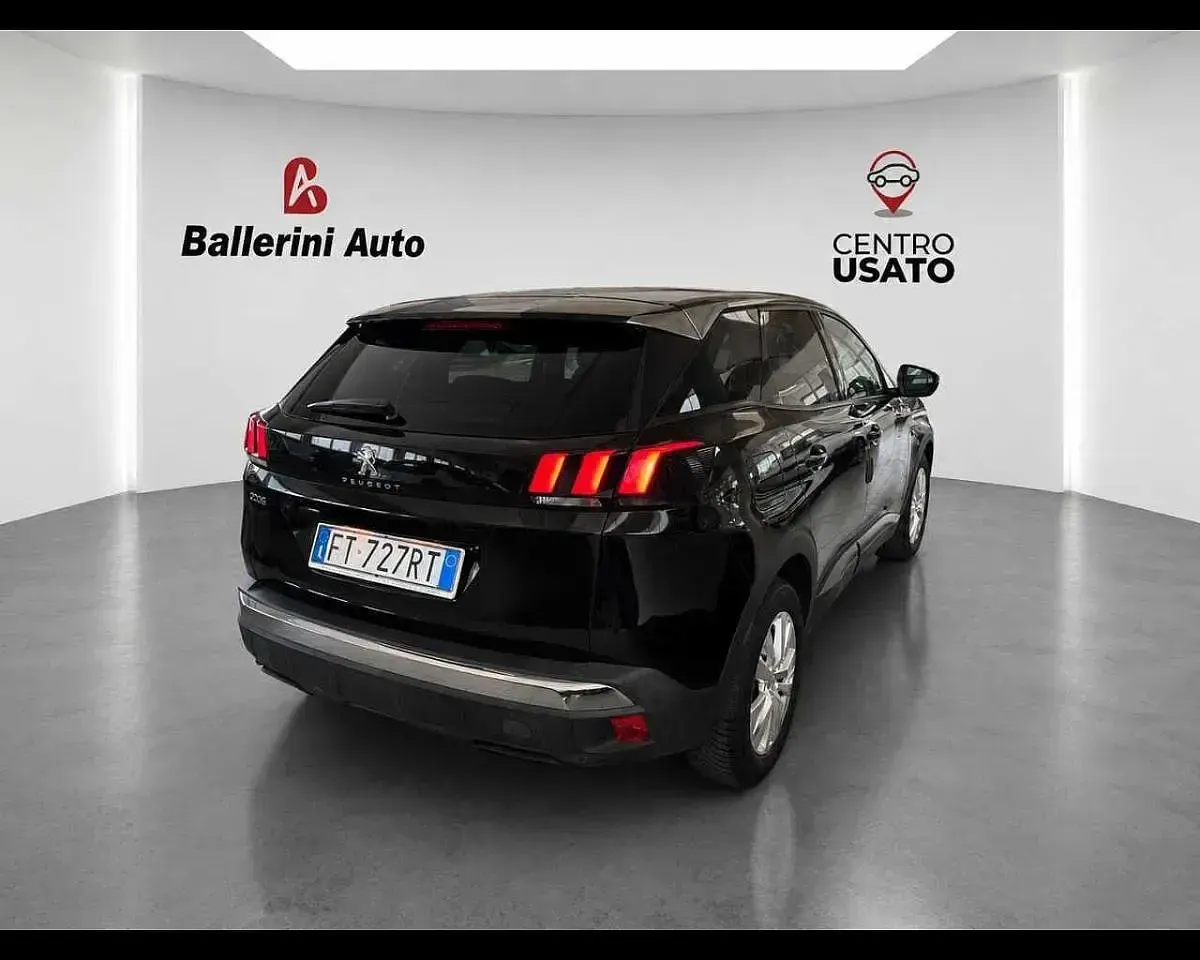 Usata Peugeot 3008 Business-Line 131 CV (96 kW) 2019 Nero SUV