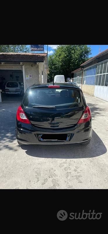 Usata Opel Corsa 80 CV (58 kW) 2008 Nero Berlina