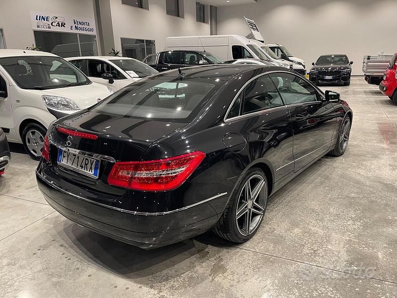 Usata Mercedes E220 Avantgarde 231 CV (169 kW) 2011 Nero Coupé