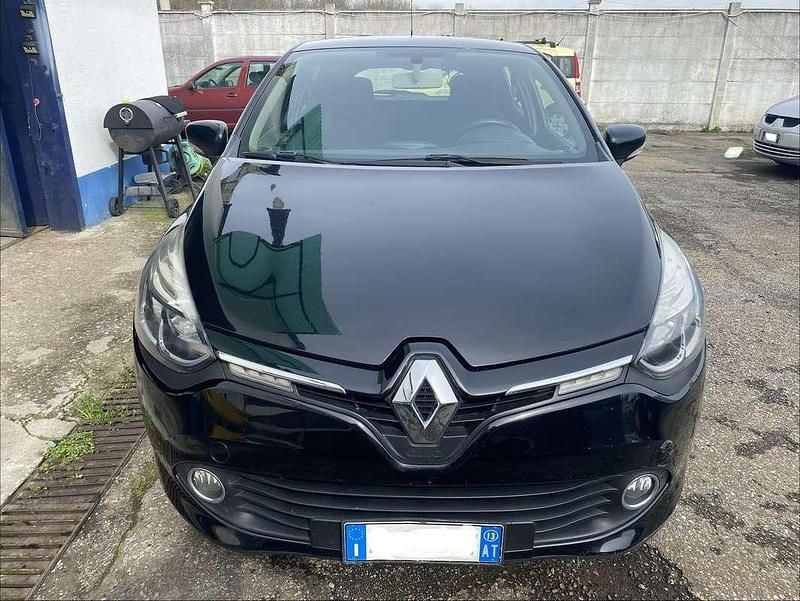 Usata Renault Clio IV Expression 75 CV (55 kW) 2013 Nero Berlina