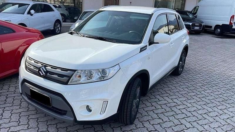 Usata Suzuki Vitara 120 CV (88 kW) 2017 Bianco SUV