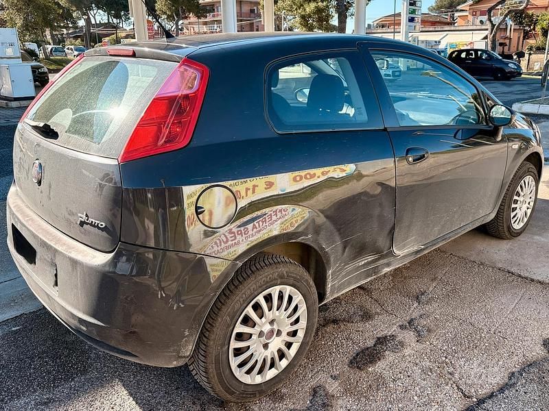 Usata Fiat Grande Punto 2010 Nero Utilitaria
