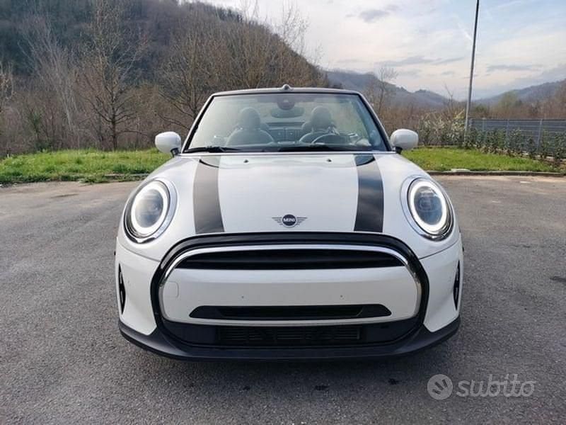 Usata Mini Cooper Cabriolet Premium Plus 136 CV (100 kW) 2024 Bianco Cabrio