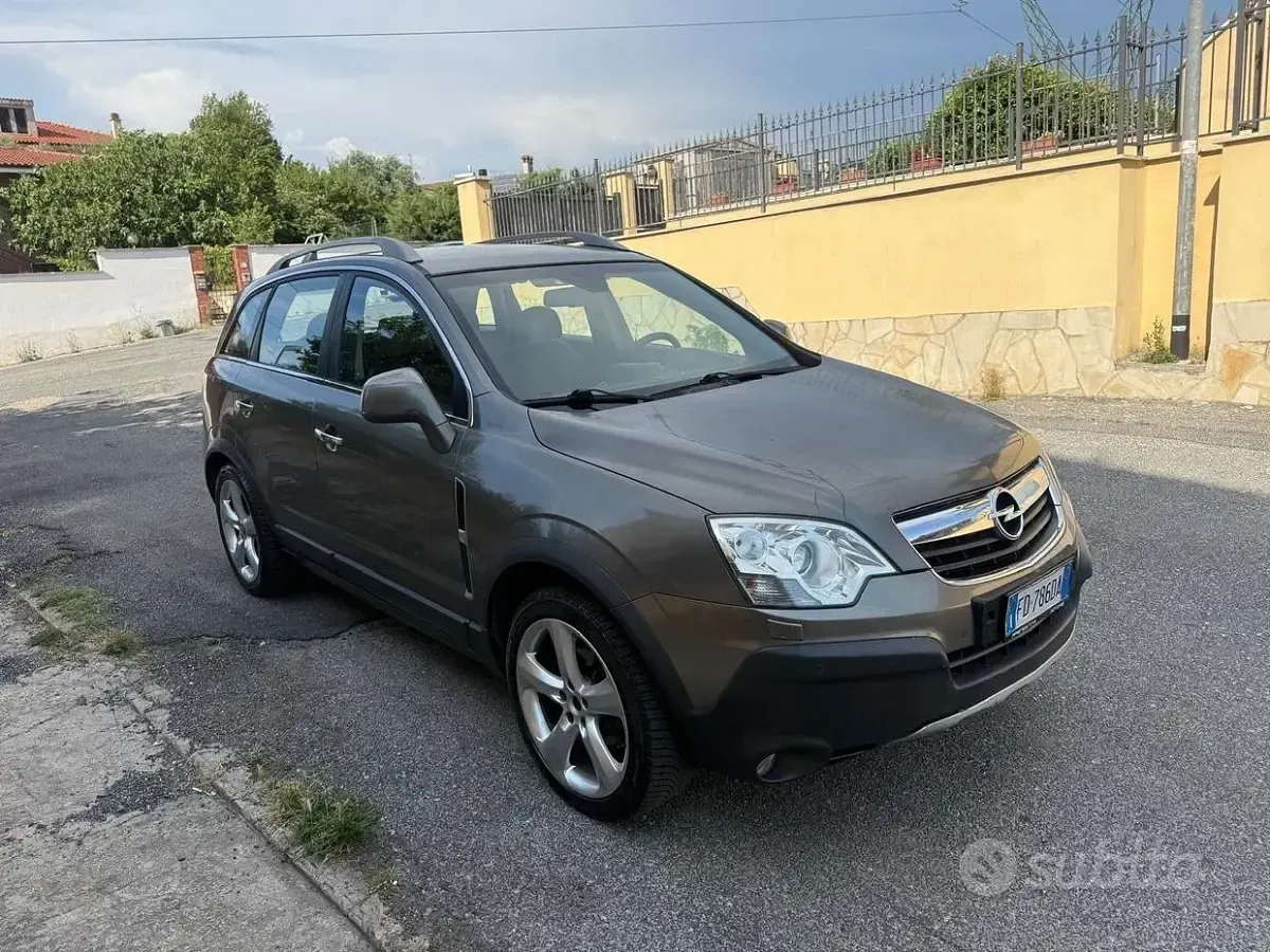 Usata Opel Antara Cosmo 150 CV (110 kW) 2009 Marrone SUV