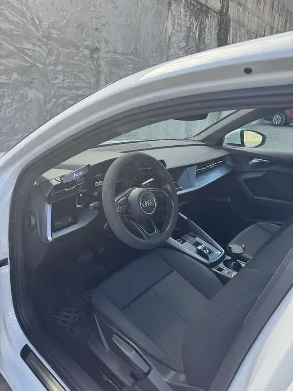 Usata Audi A3 Ambiente 116 CV (85 kW) 2024 Bianco Berlina