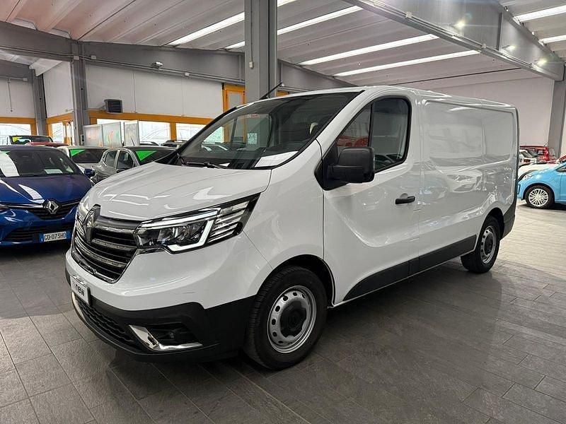 Begagnad Renault Trafic 150 HK (110 kW) 2024 Vit Minibuss
