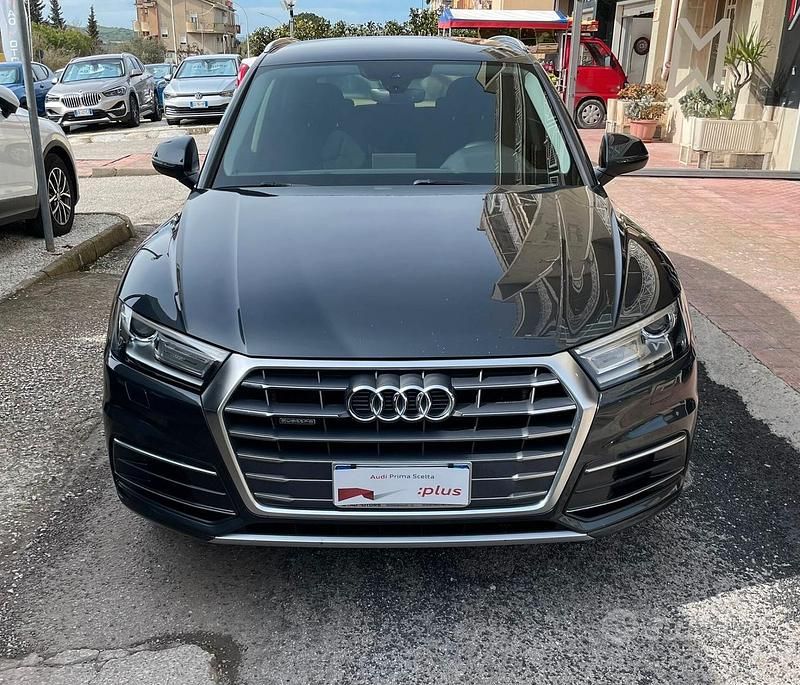 Usata Audi Q5 S-line plus 190 CV (139 kW) 2018 Grigio SUV