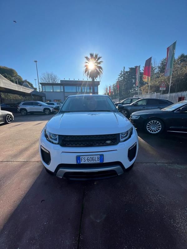 Usata Land Rover Range Rover evoque SE Dynamic 180 CV (132 kW) 2018 Bianco SUV