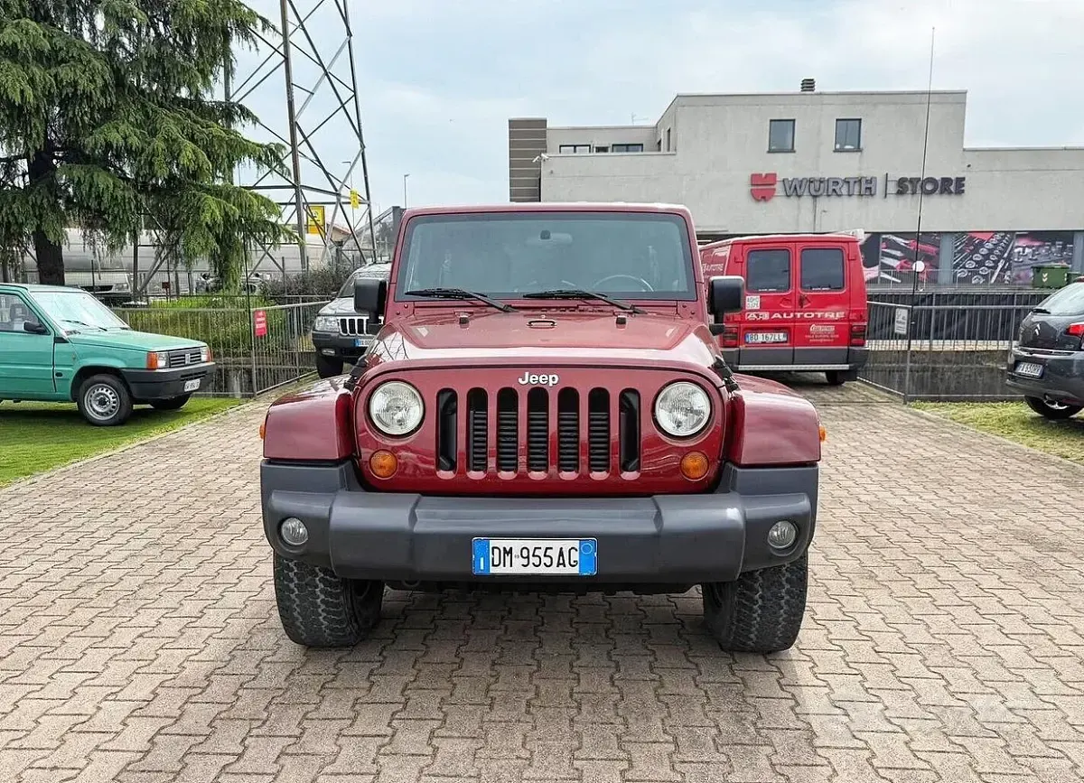 Usata Jeep Wrangler Unlimited Sahara 177 CV (130 kW) 2008 Rosso SUV