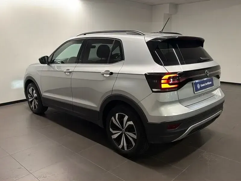 Usata VW T-Cross Style 95 CV (69 kW) 2023 Argento SUV